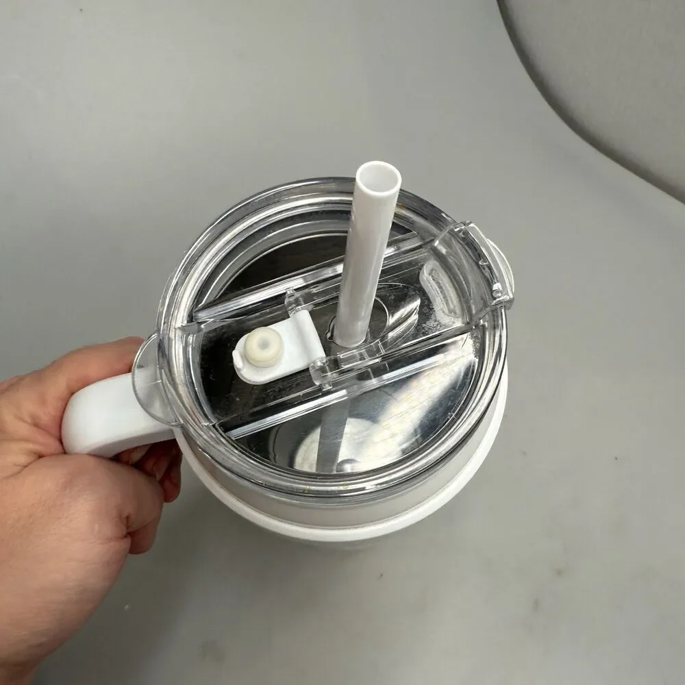 Reduce 40 oz Travel Mug Vacuum Insulated Stainless Steel White Handle Rubber Bas